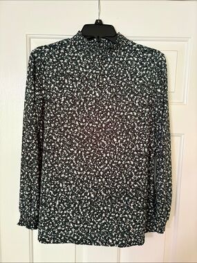 Anne Klein Black & White Floral Mock-Neck Tunic